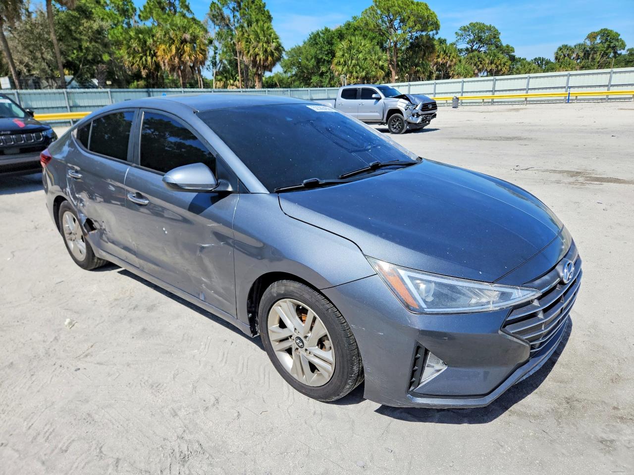 2019 HYUNDAI ELANTRA