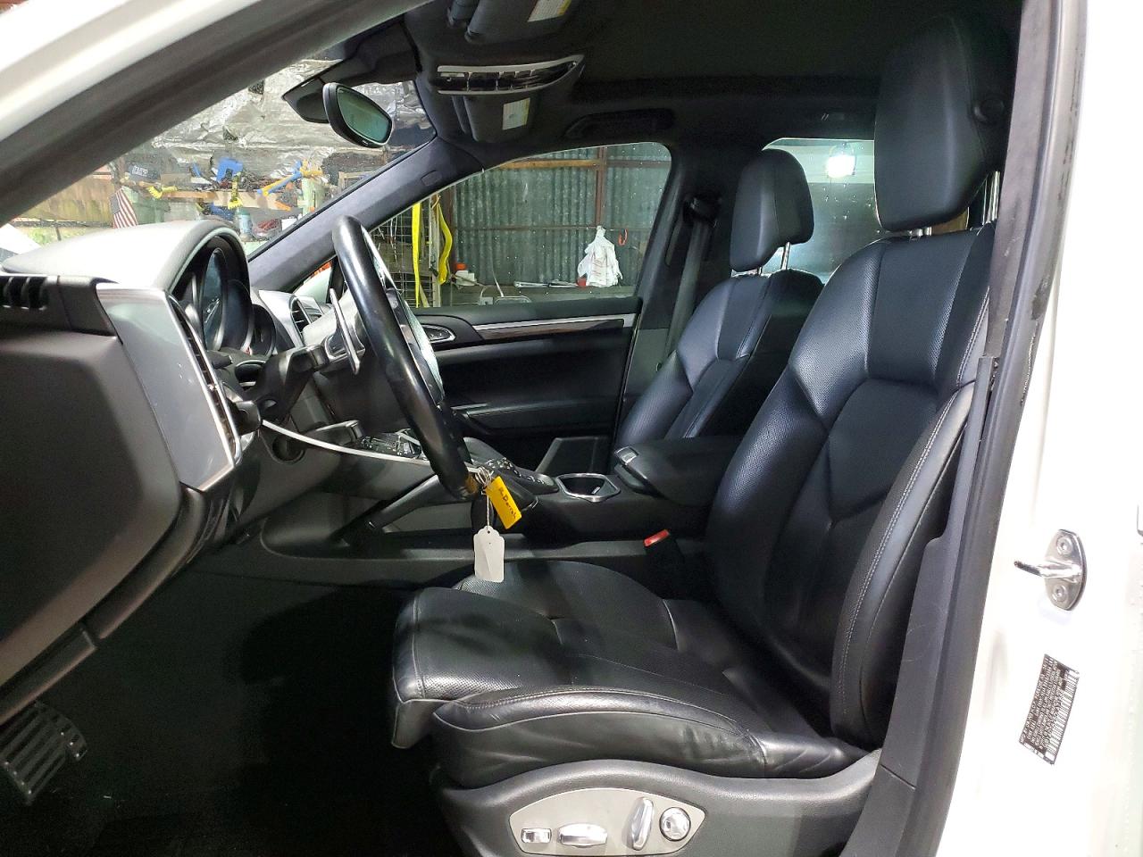 2013 PORSCHE CAYENNE