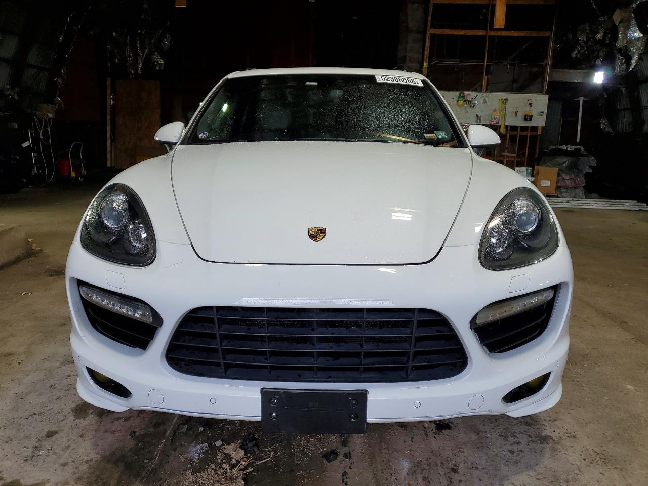 2013 PORSCHE CAYENNE