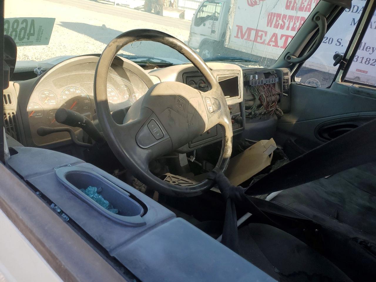 2006 INTERNATIONAL 4000 SERIE