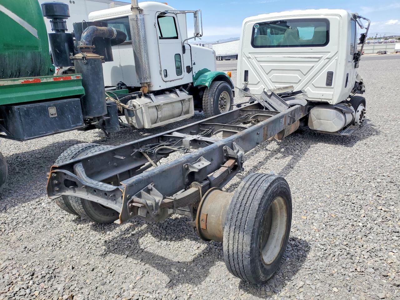 2006 INTERNATIONAL 4000 SERIE