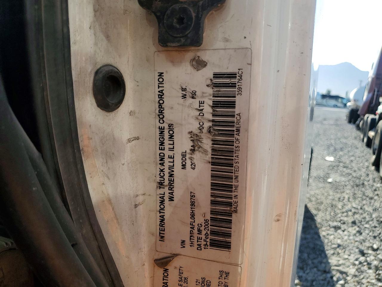 2006 INTERNATIONAL 4000 SERIE