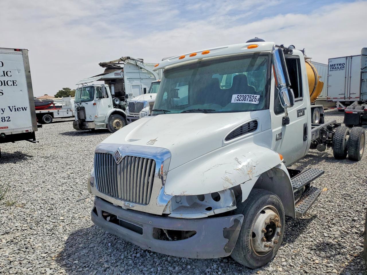 2006 INTERNATIONAL 4000 SERIE