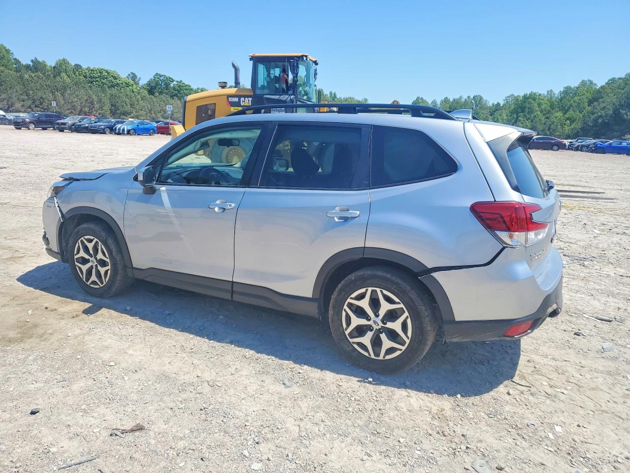 2023 SUBARU FORESTER