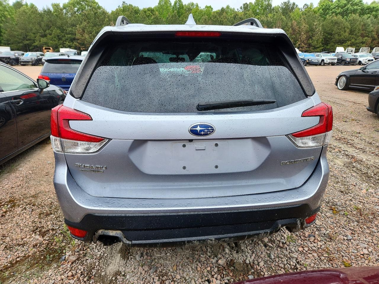 2023 SUBARU FORESTER