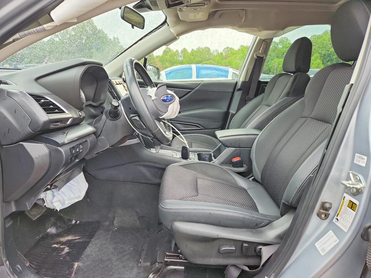 2023 SUBARU FORESTER
