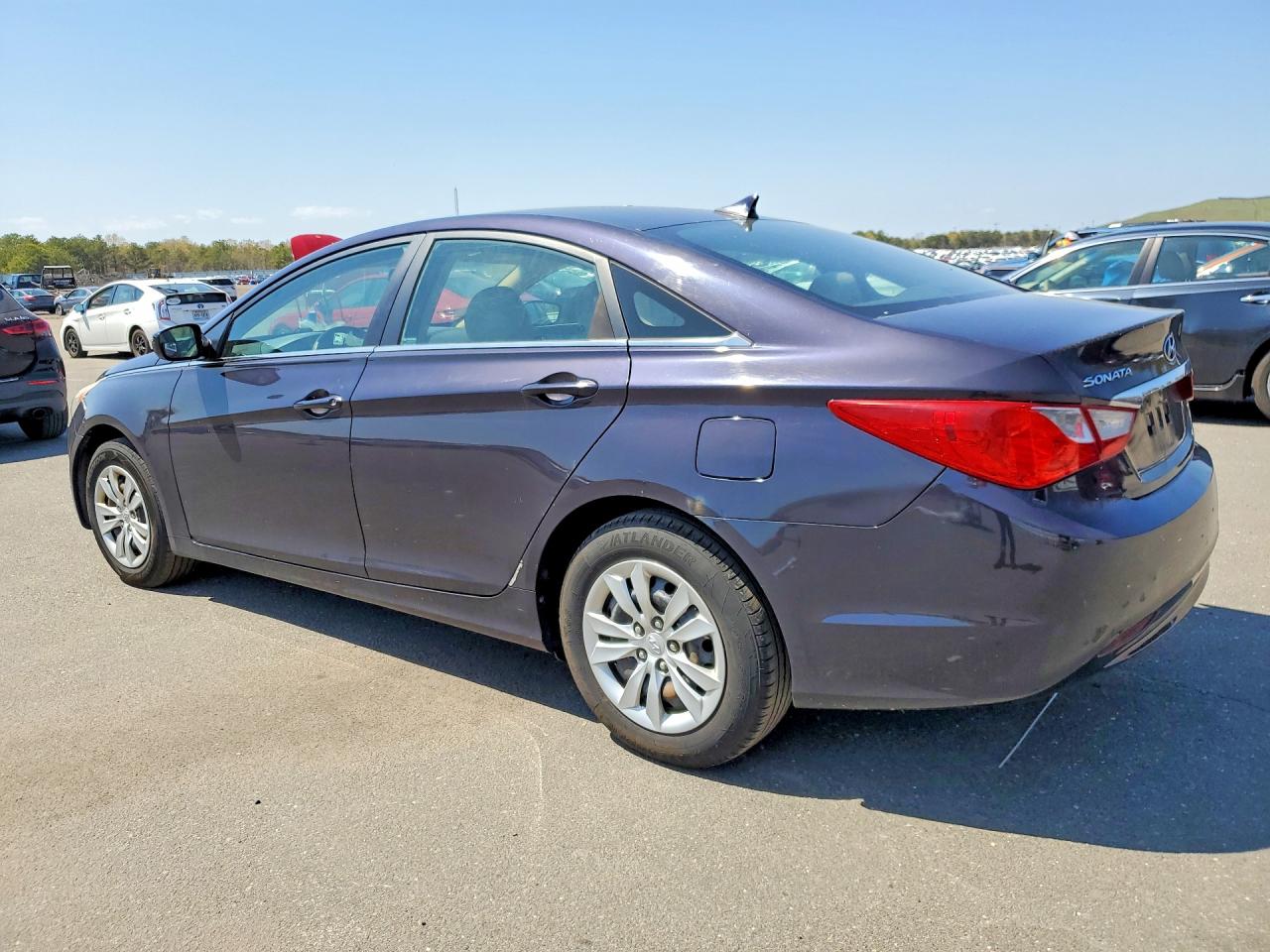 2011 HYUNDAI ELANTRA
