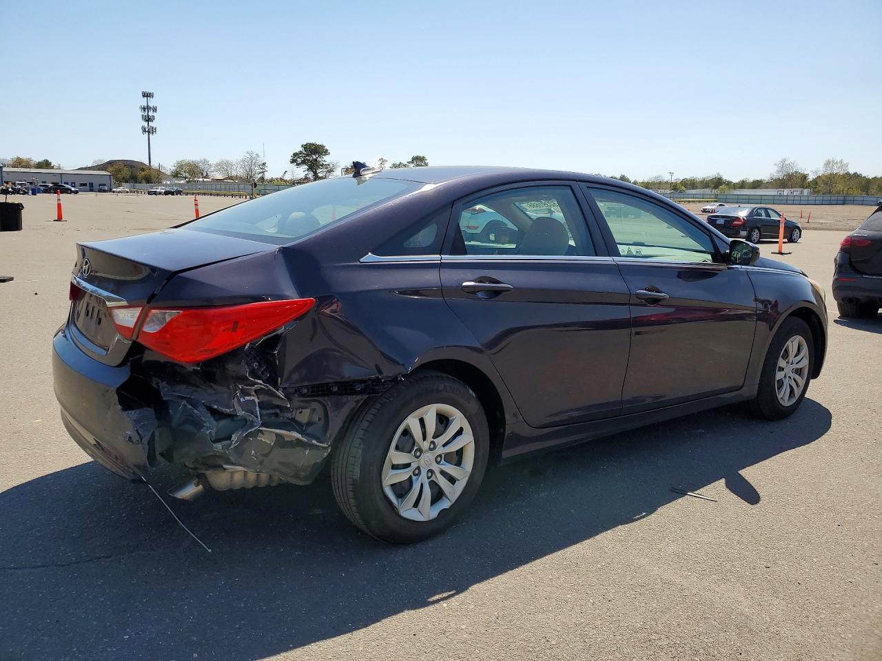 2011 HYUNDAI ELANTRA