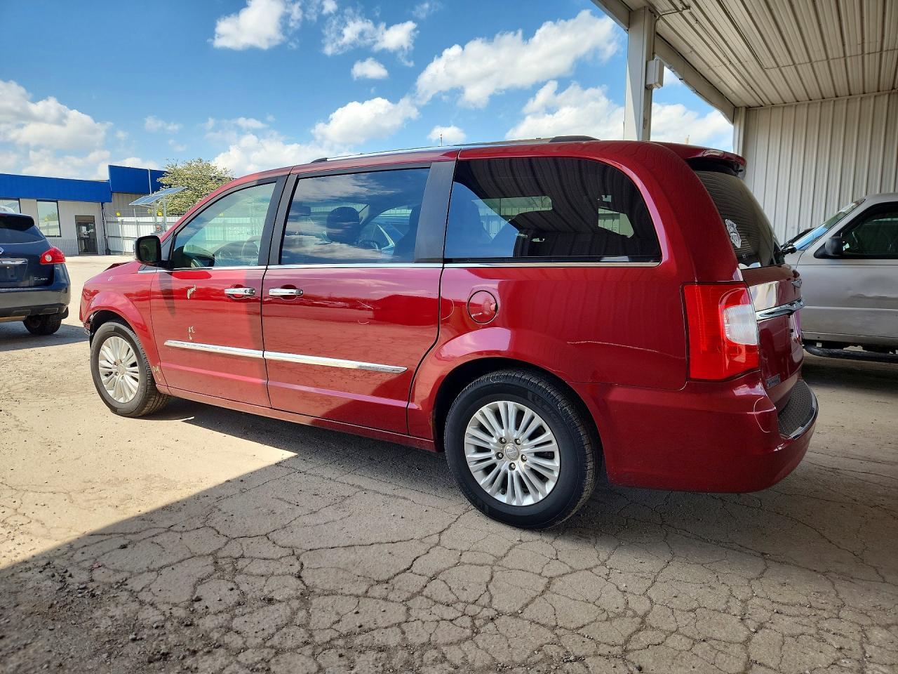 2013 CHRYSLER MINIVAN