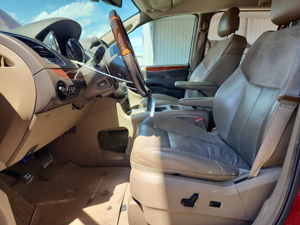 2013 CHRYSLER MINIVAN