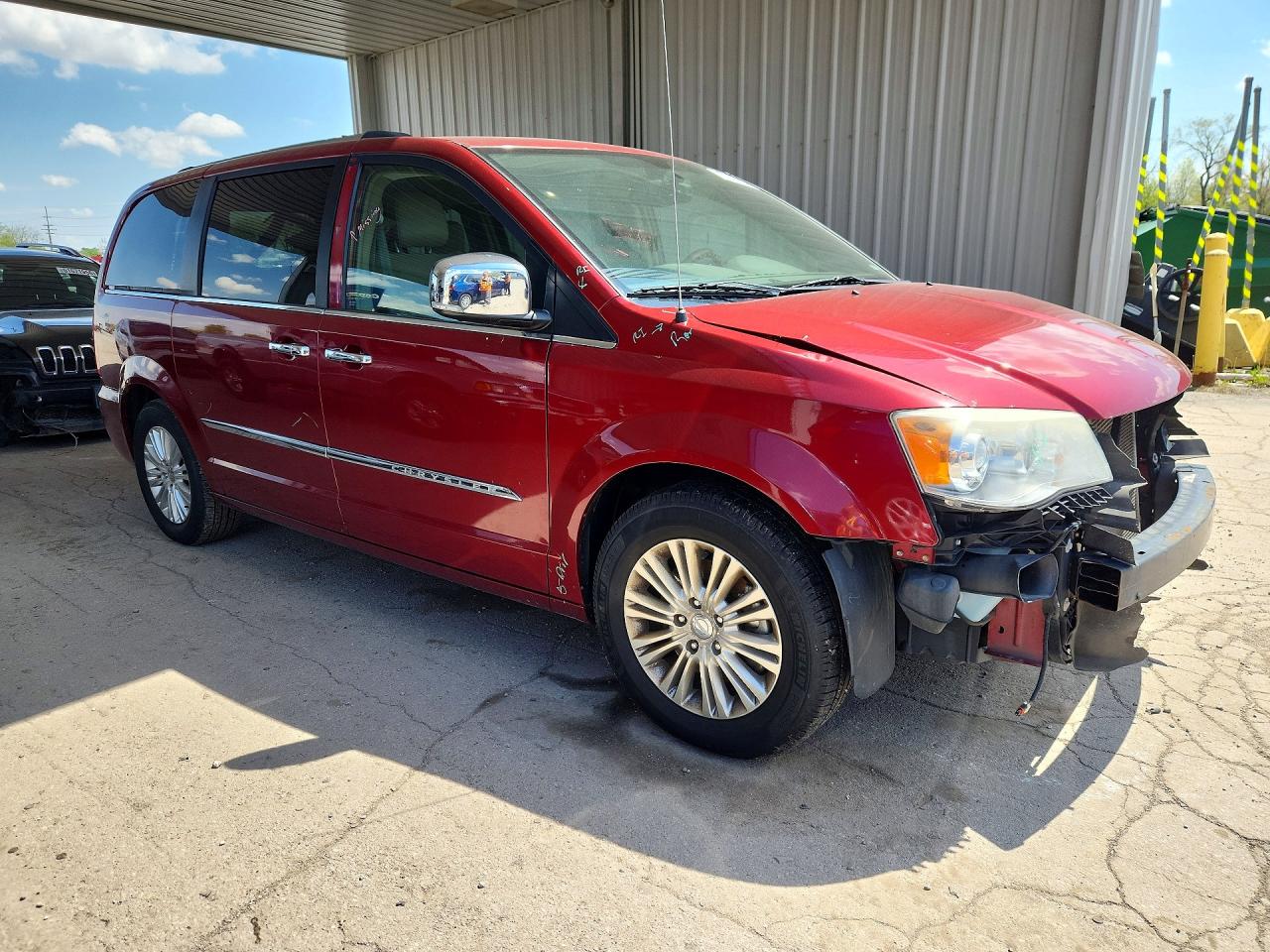 2013 CHRYSLER MINIVAN