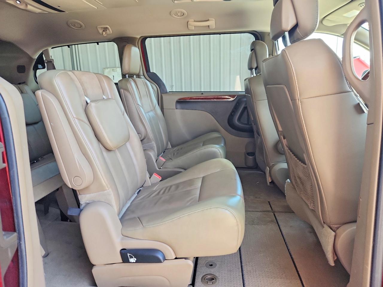 2013 CHRYSLER MINIVAN