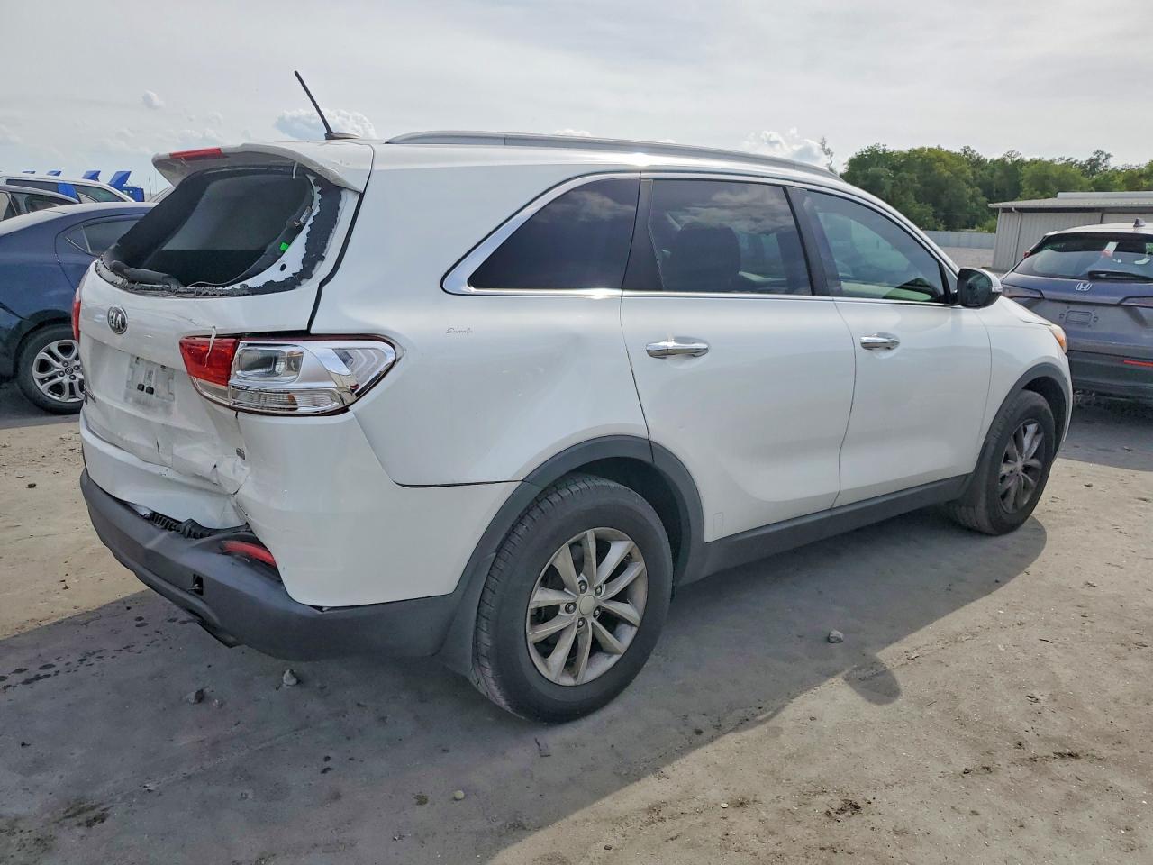 2016 KIA SORENTO
