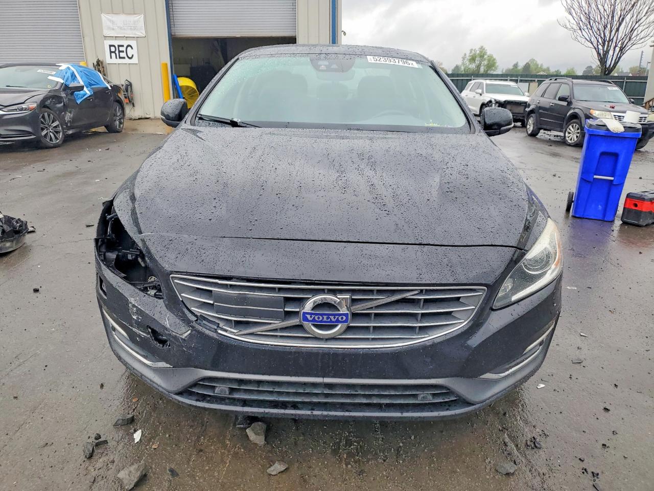2017 VOLVO S60
