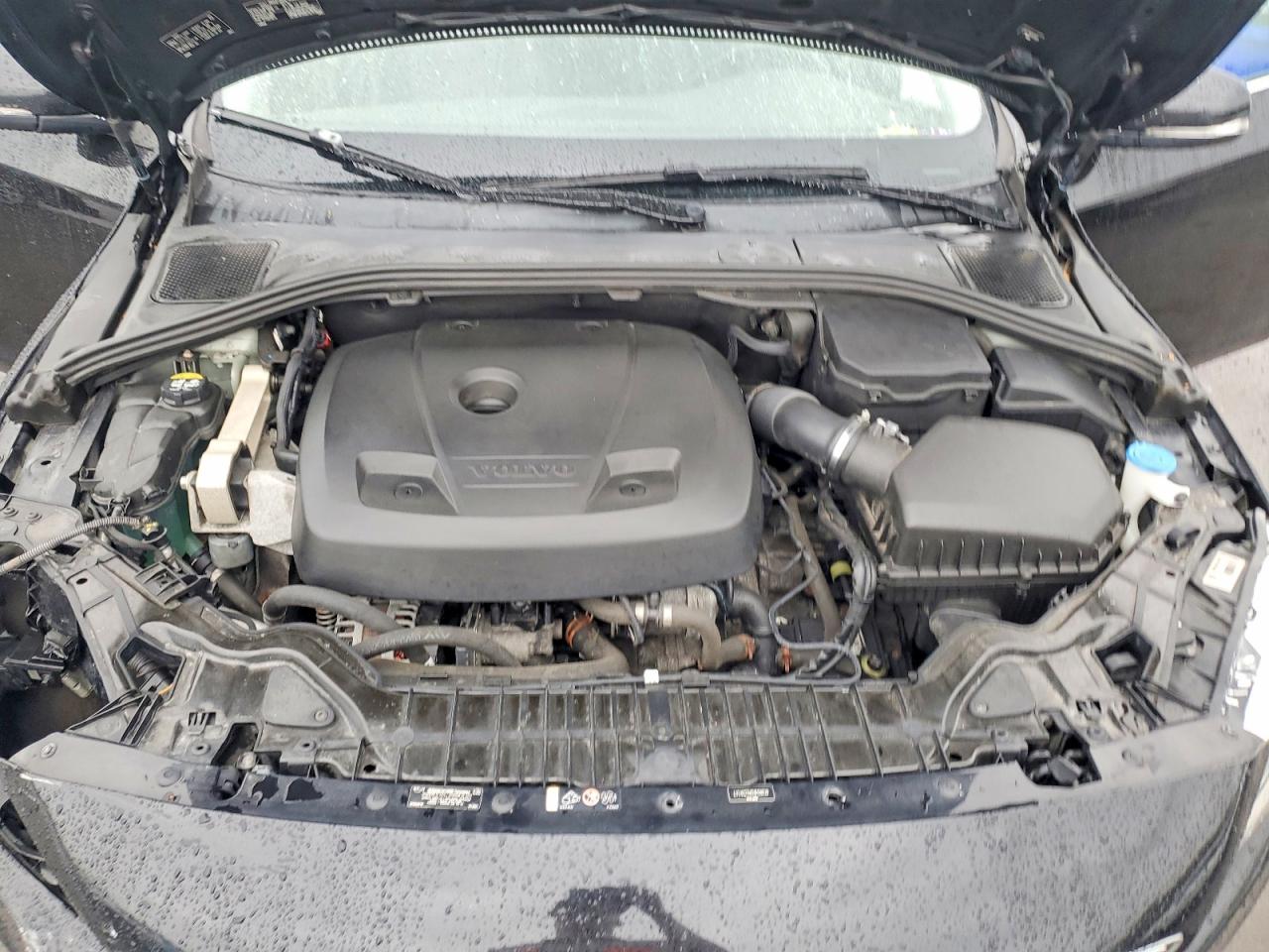 2017 VOLVO S60