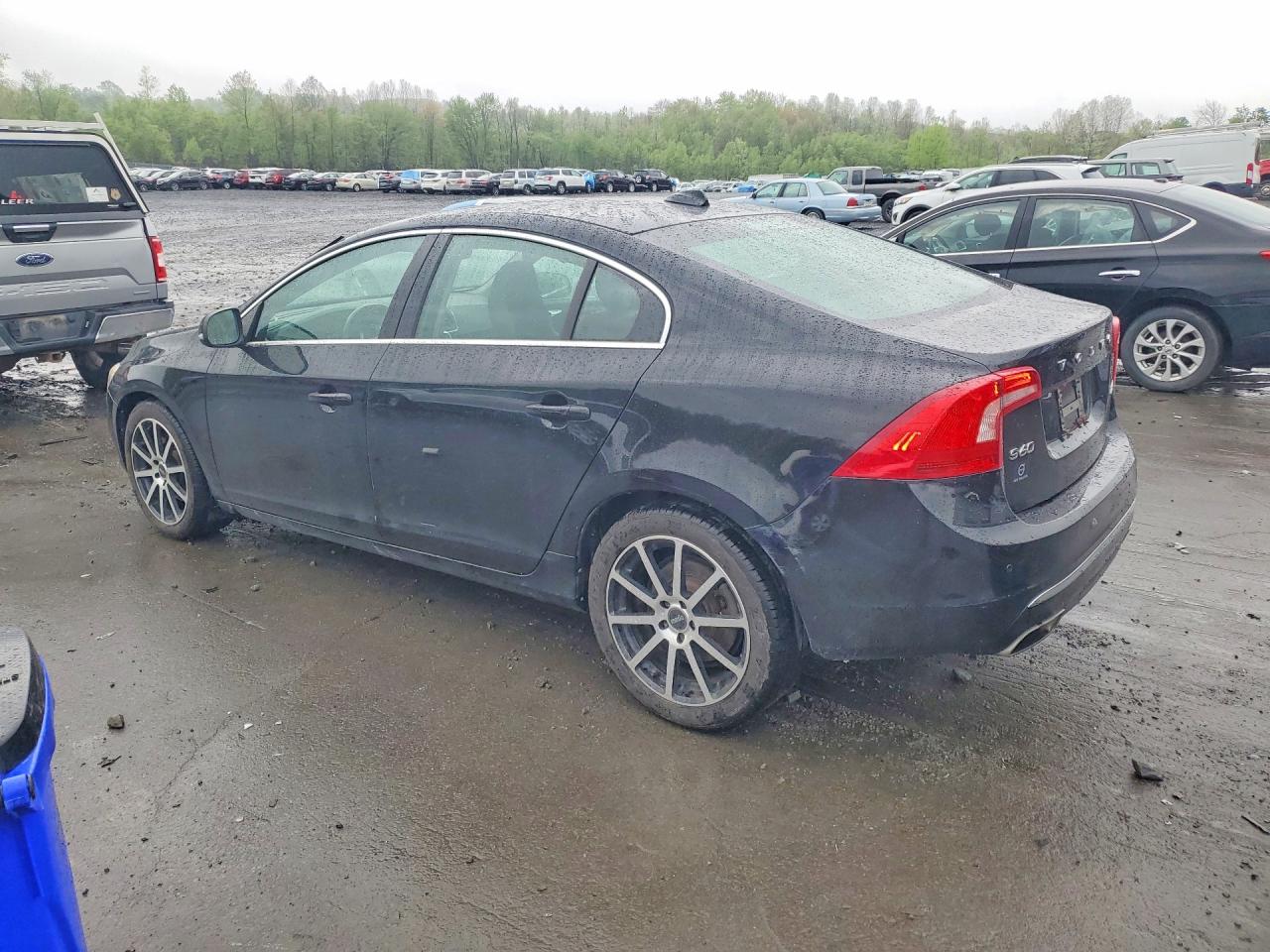 2017 VOLVO S60