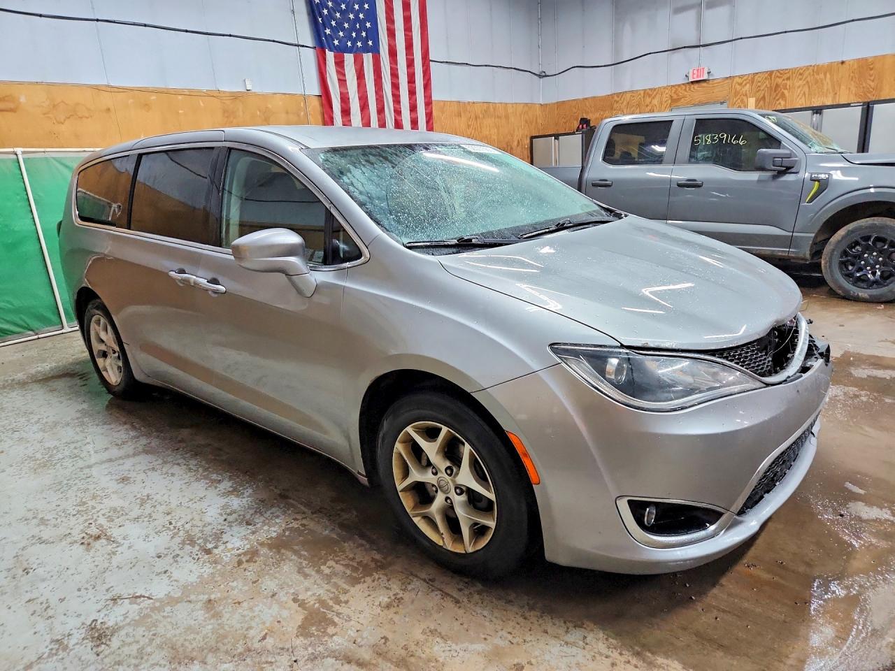 2018 CHRYSLER PACIFICA