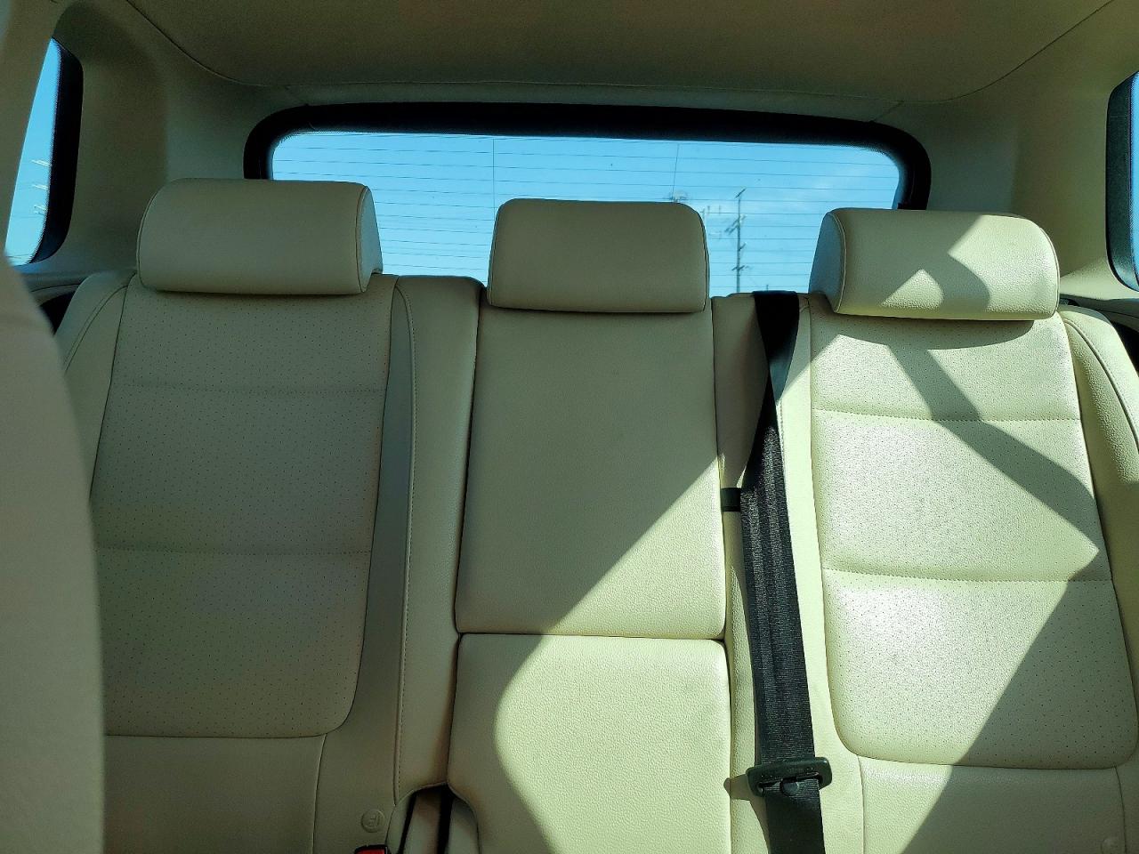 2011 VOLKSWAGEN TIGUAN