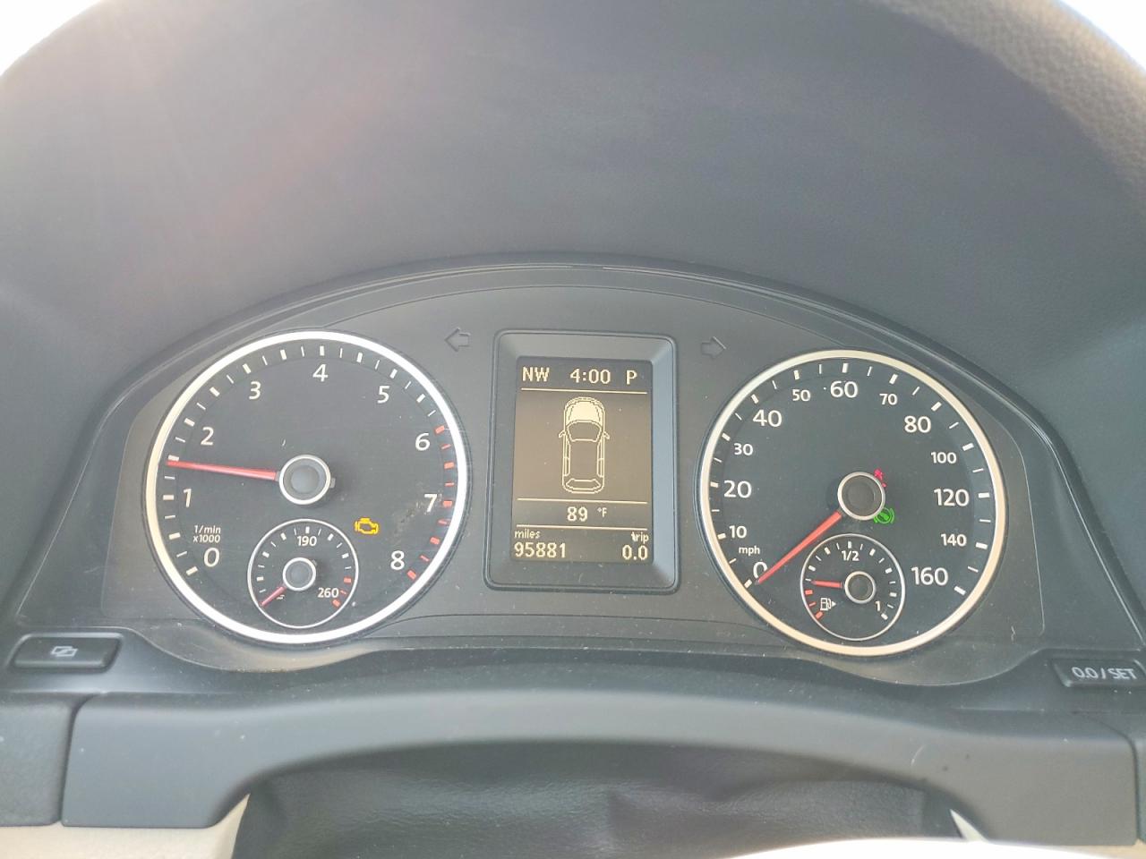 2011 VOLKSWAGEN TIGUAN