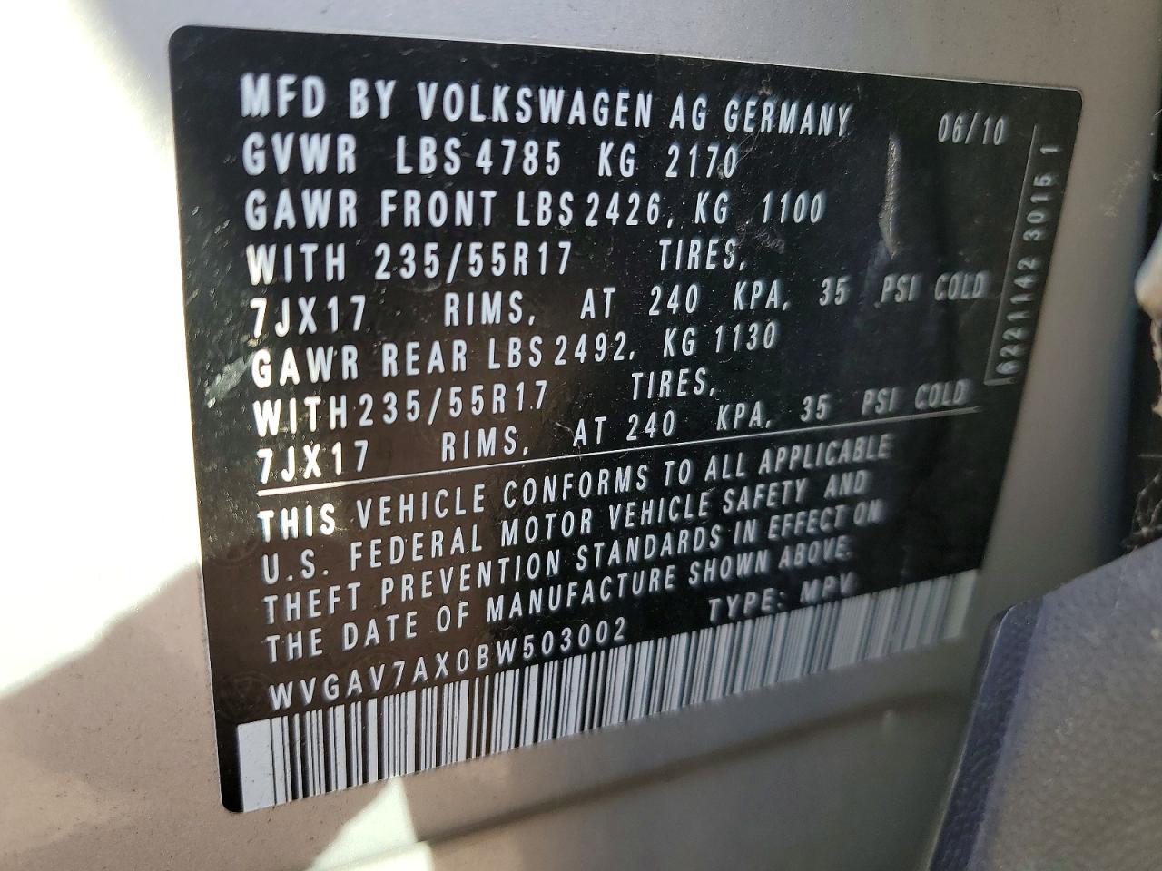2011 VOLKSWAGEN TIGUAN