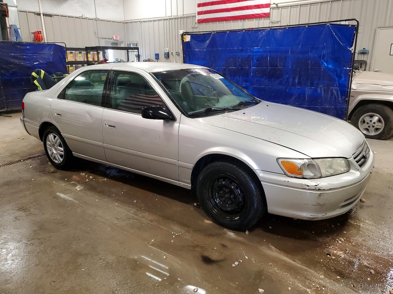 2001 TOYOTA CAMRY