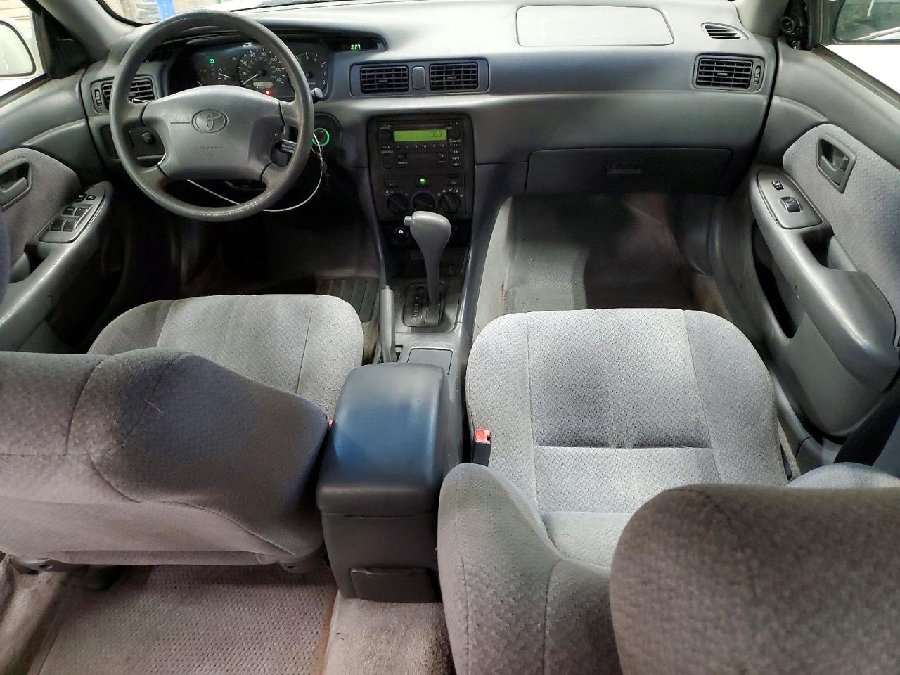 2001 TOYOTA CAMRY