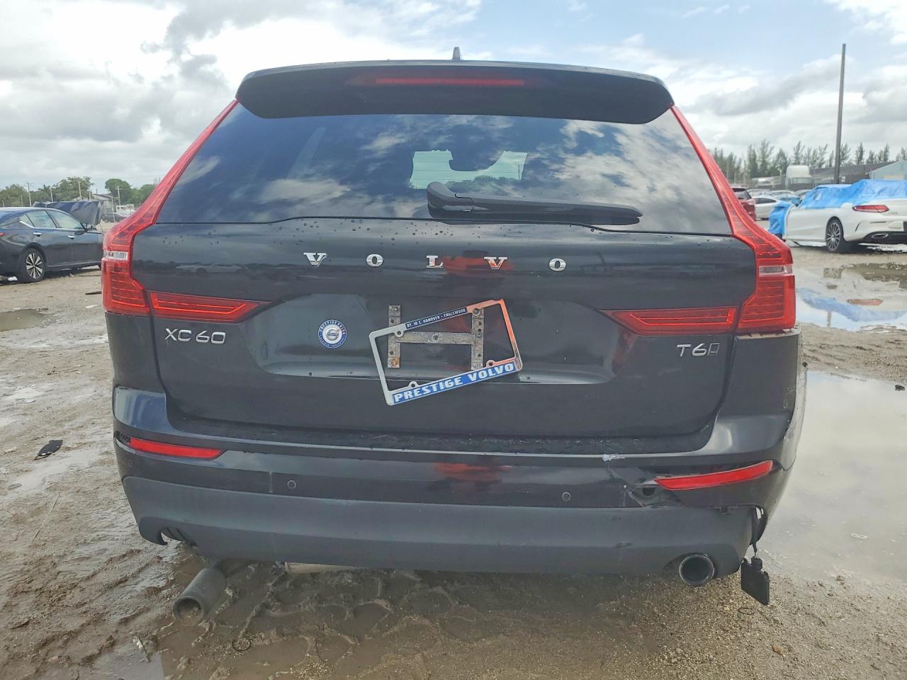 2021 VOLVO XC60
