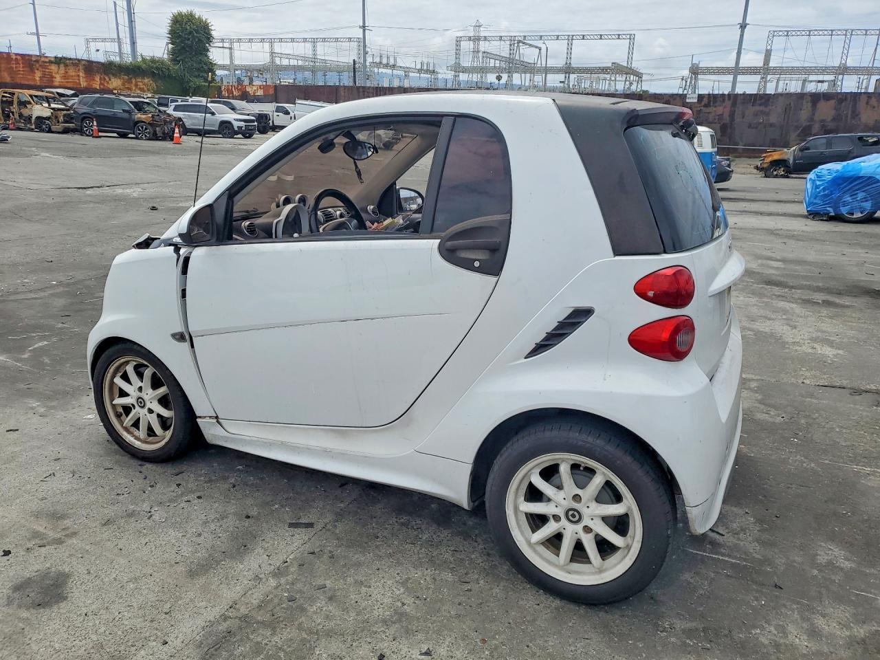 2013 SMART FORTWO