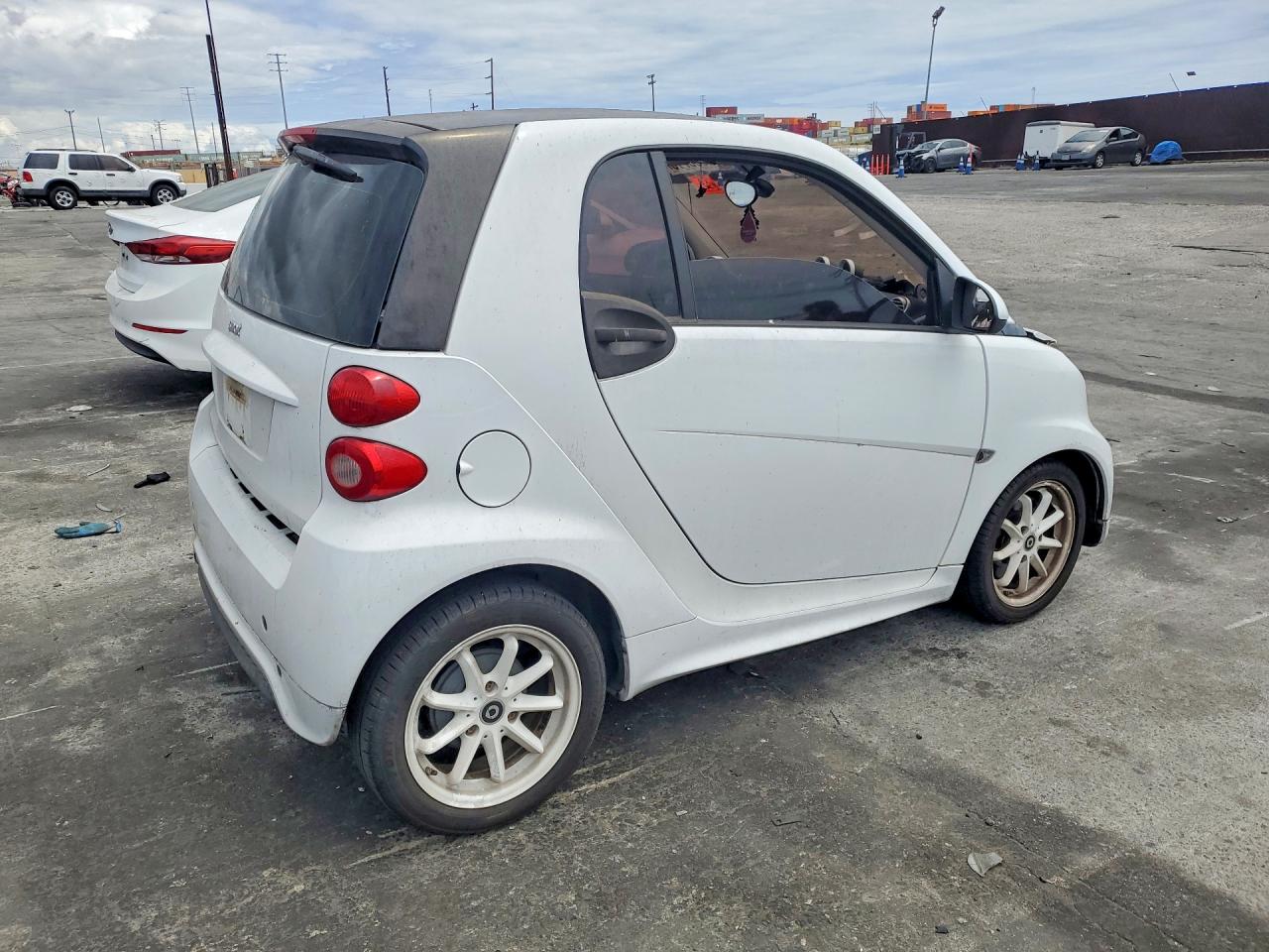 2013 SMART FORTWO