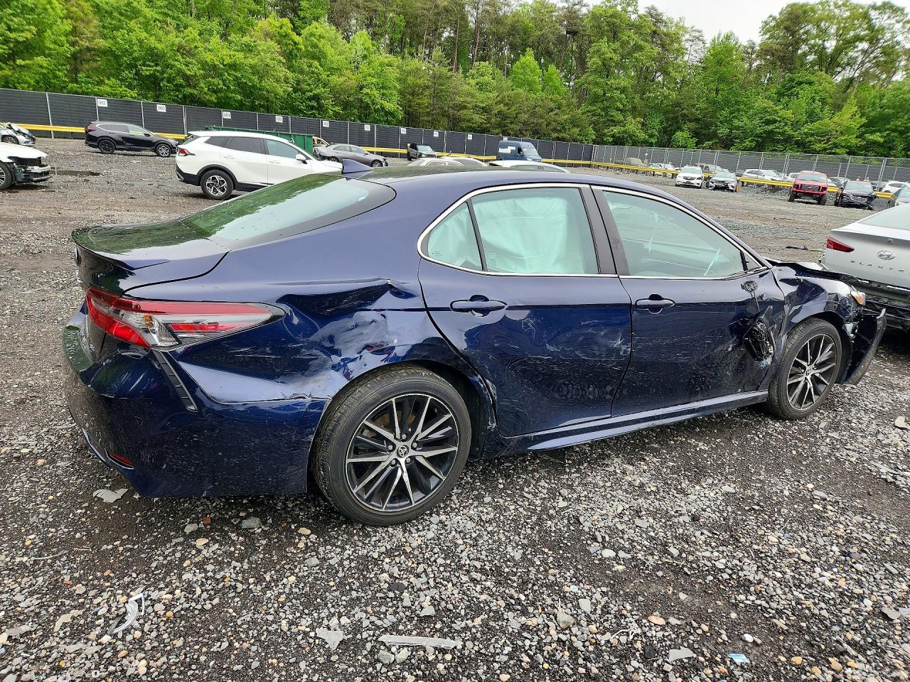 2022 TOYOTA CAMRY
