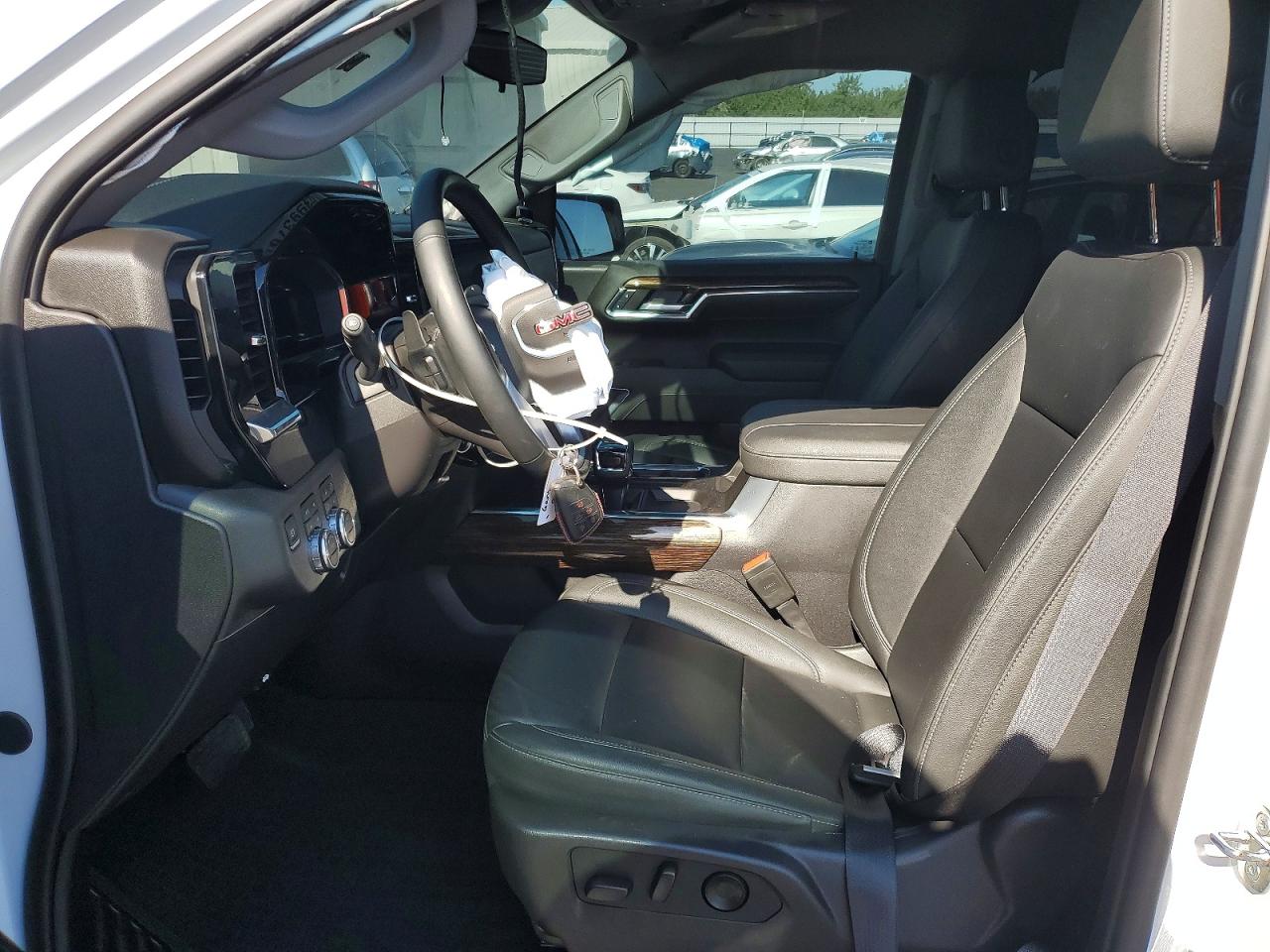 2024 GMC SIERRA
