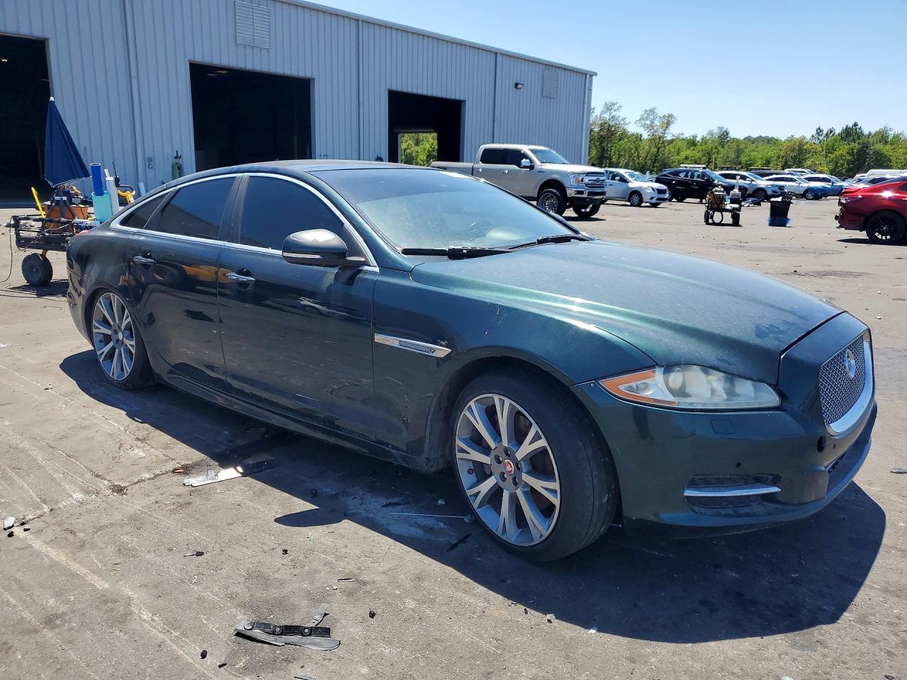 2015 JAGUAR XJ