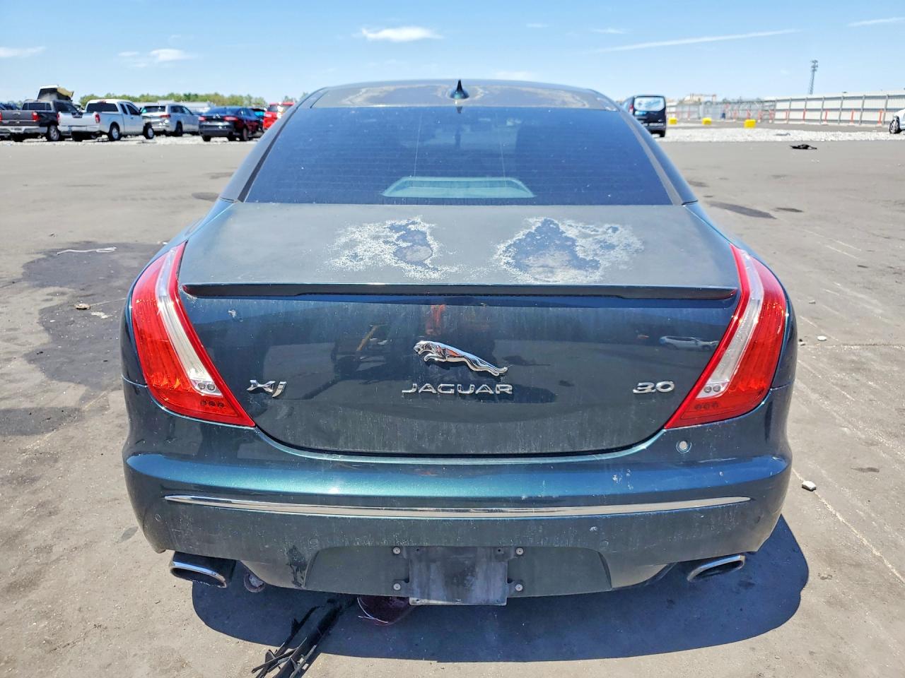 2015 JAGUAR XJ