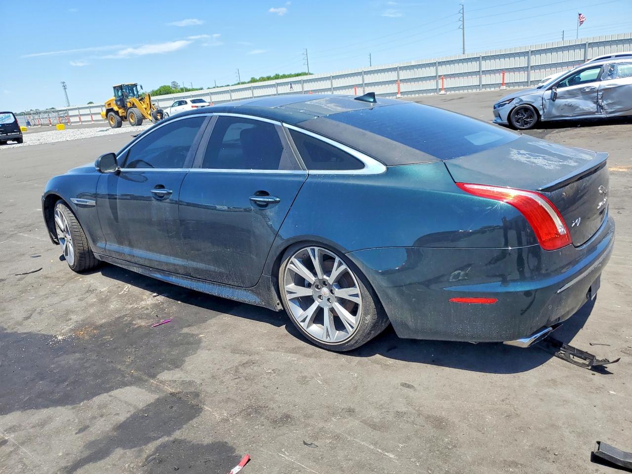 2015 JAGUAR XJ