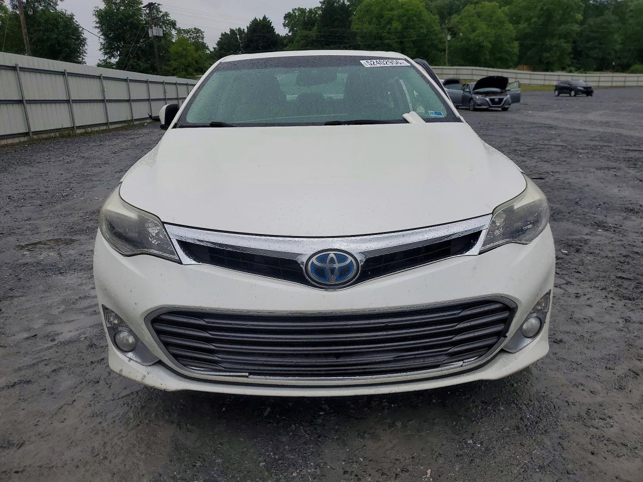 2013 TOYOTA AVALON