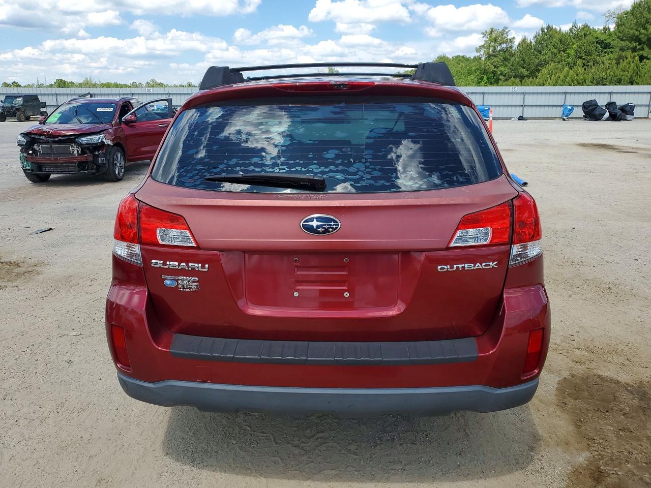 2013 SUBARU OUTBACK