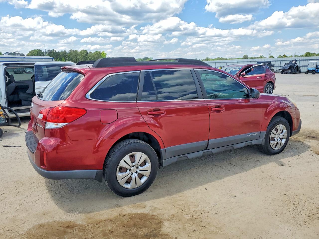 2013 SUBARU OUTBACK