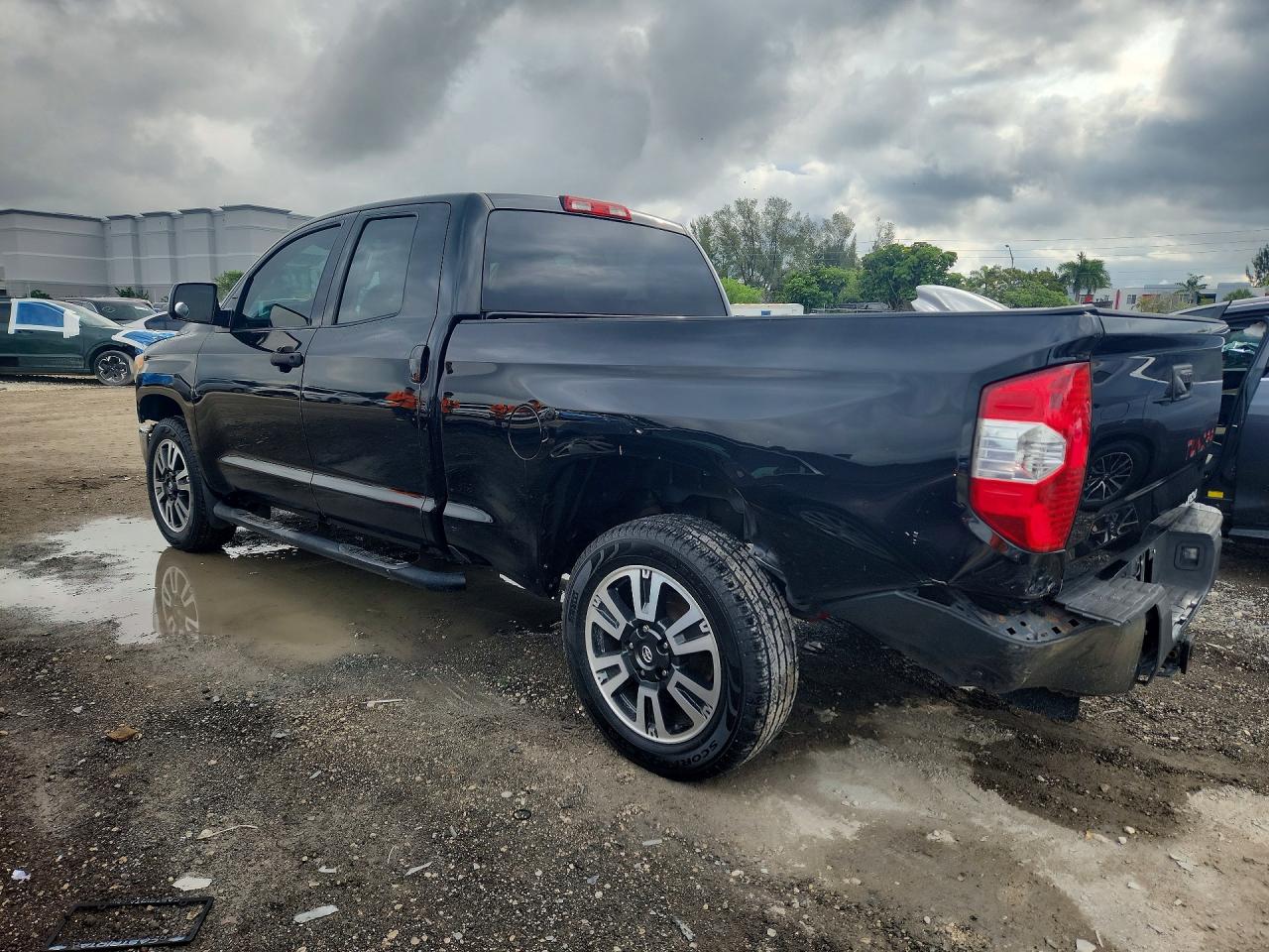 2014 TOYOTA TUNDRA