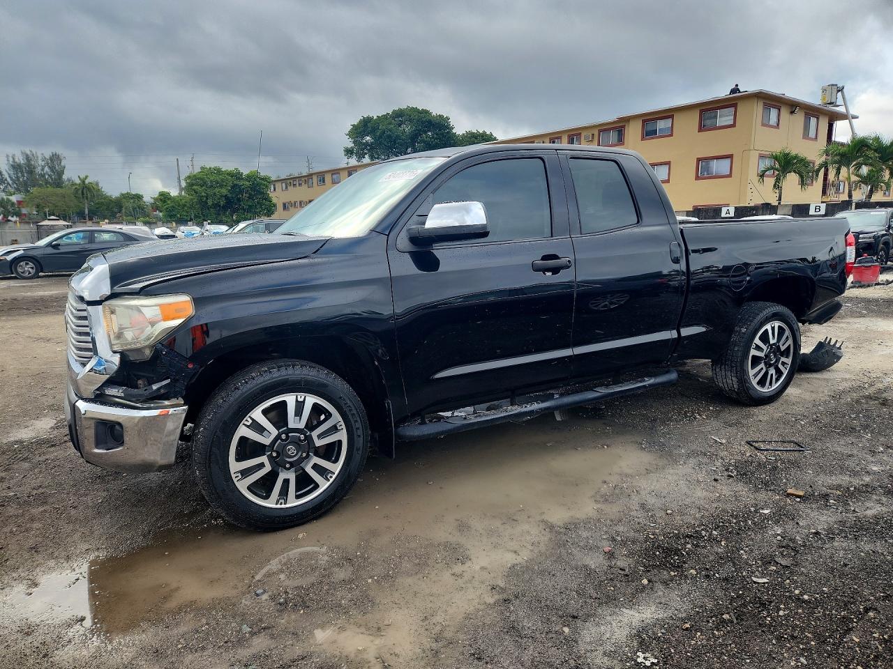 2014 TOYOTA TUNDRA