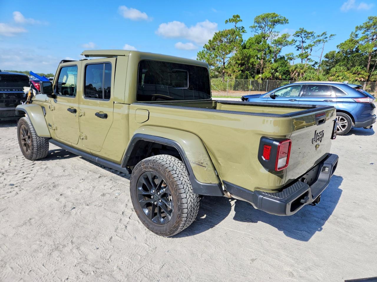 2025 JEEP GLADIATOR