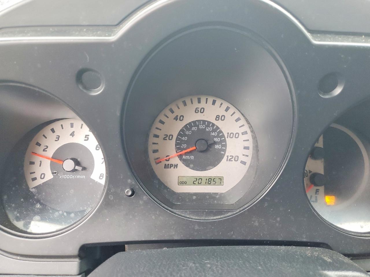 2004 NISSAN XTERRA