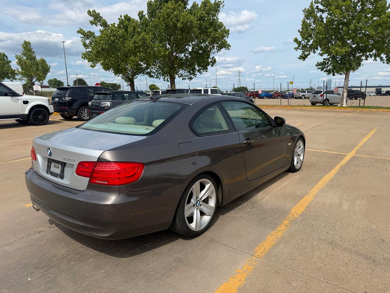 2011 BMW 3 SERIES