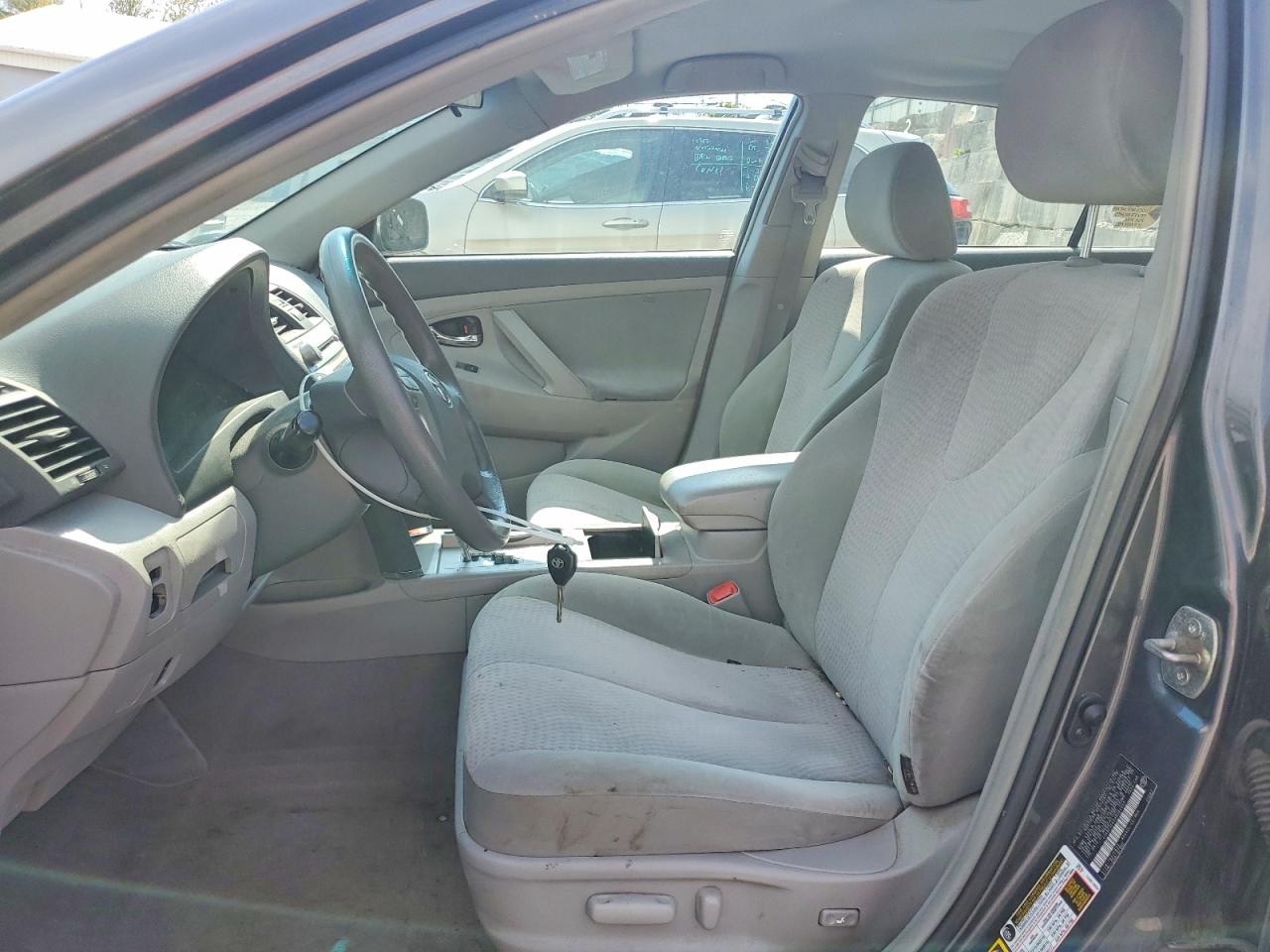 2010 TOYOTA CAMRY