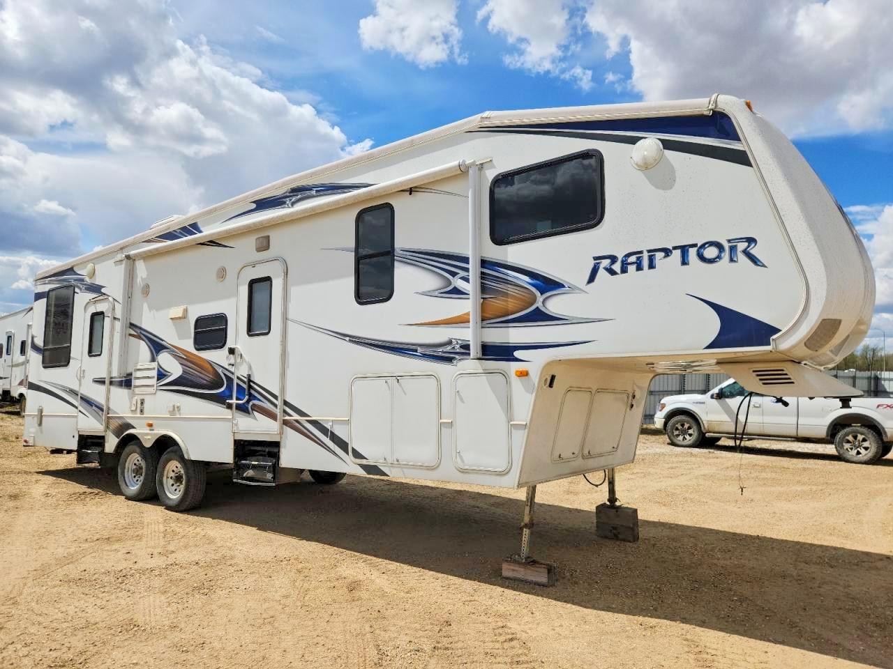 2010 KEYSTONE RAPTOR