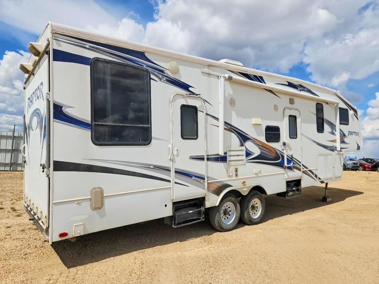 2010 KEYSTONE RAPTOR
