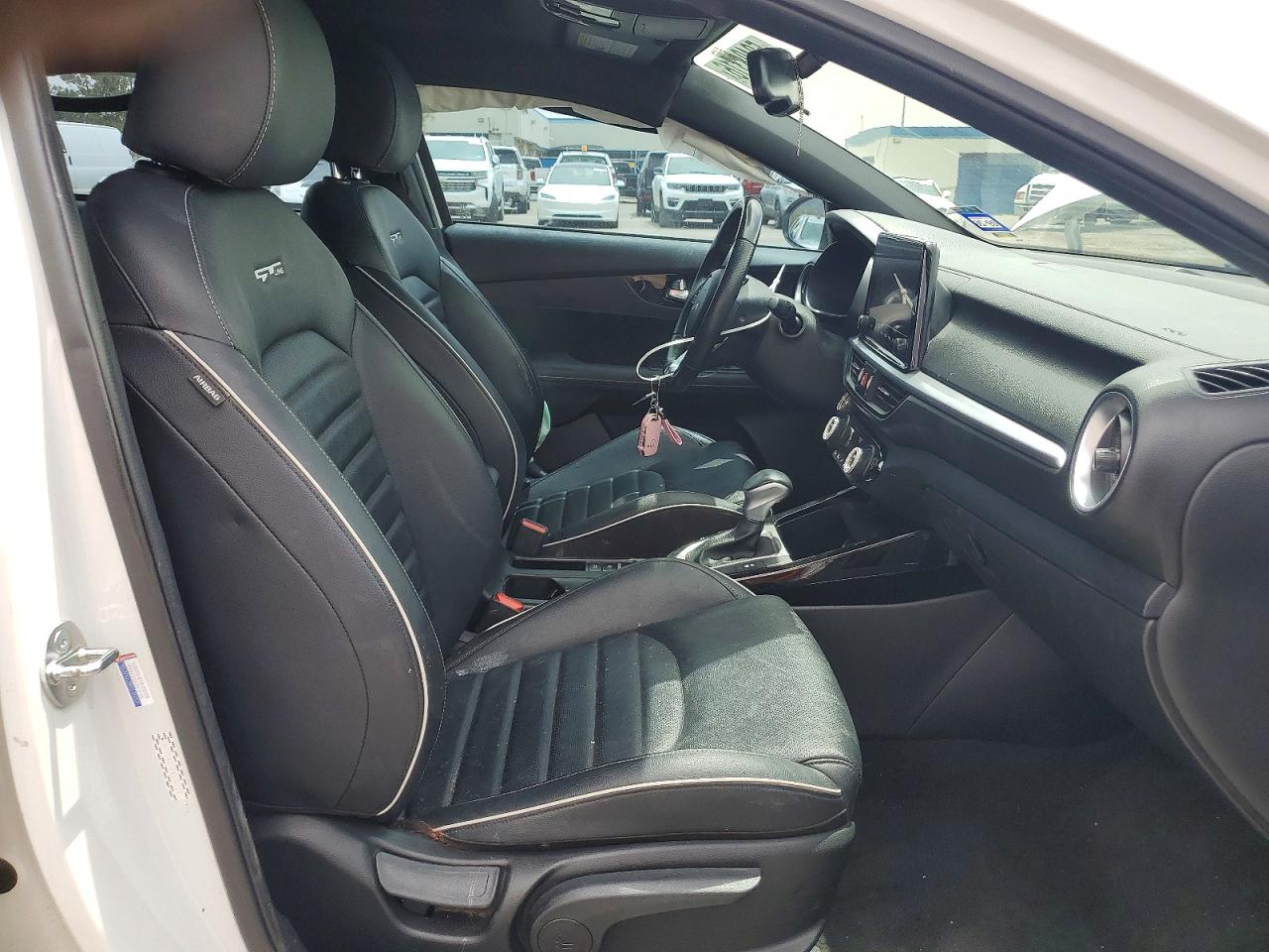 2023 KIA FORTE