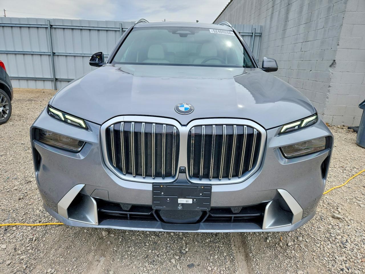 2025 BMW X7