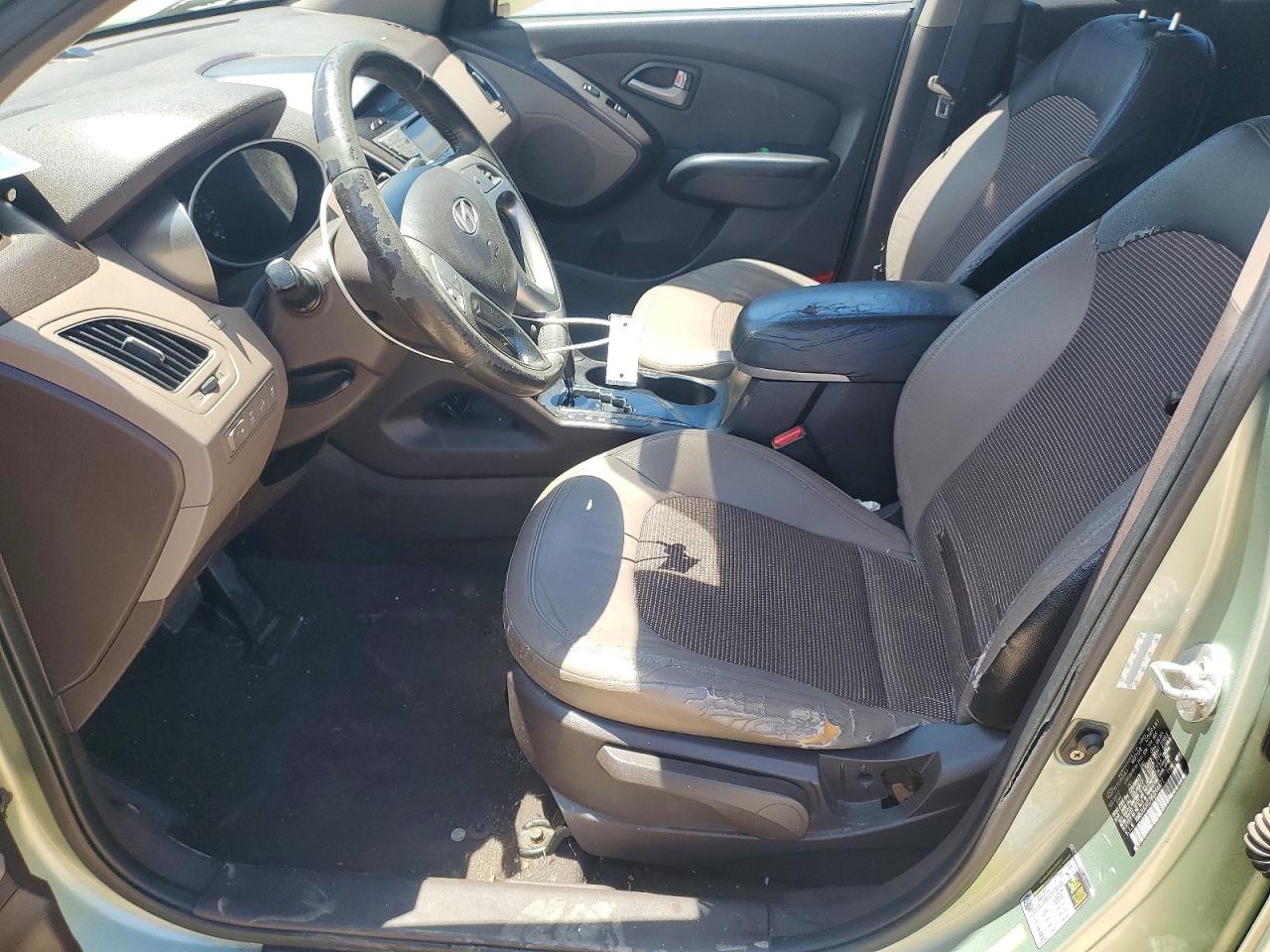 2011 HYUNDAI TUCSON