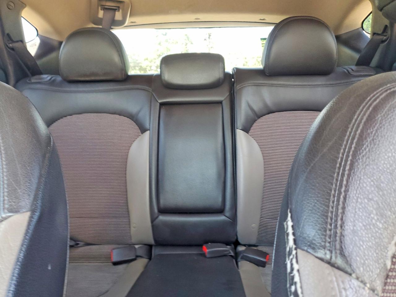 2011 HYUNDAI TUCSON