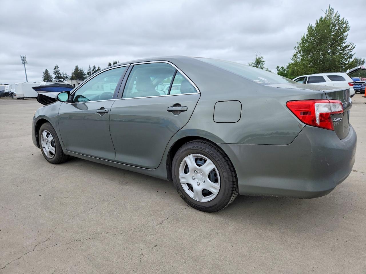 2013 TOYOTA CAMRY